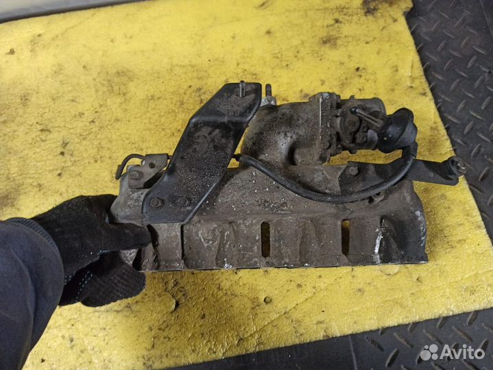 Коллектор впускной Kia Sorento 1