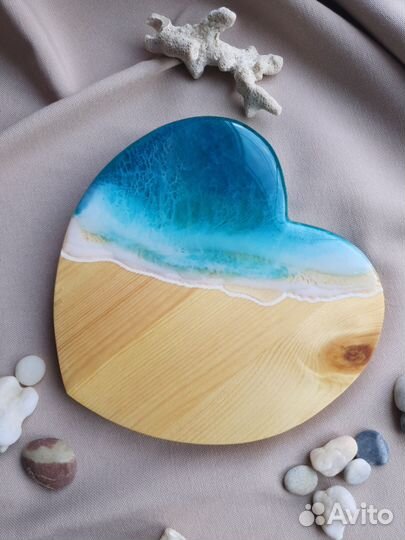 Сервировочная доска с эпоксидной смолой