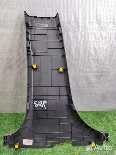 Обшивка правой стойки KIA Sportage 3 (SL) 2012