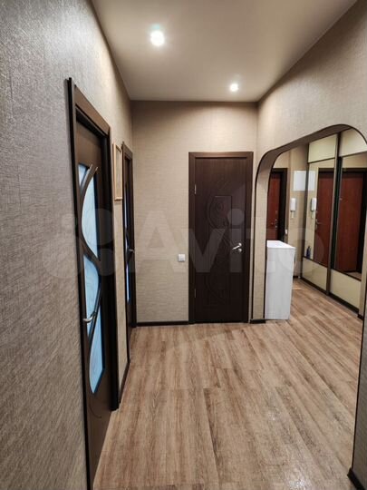 4-к. квартира, 92 м², 1/12 эт.