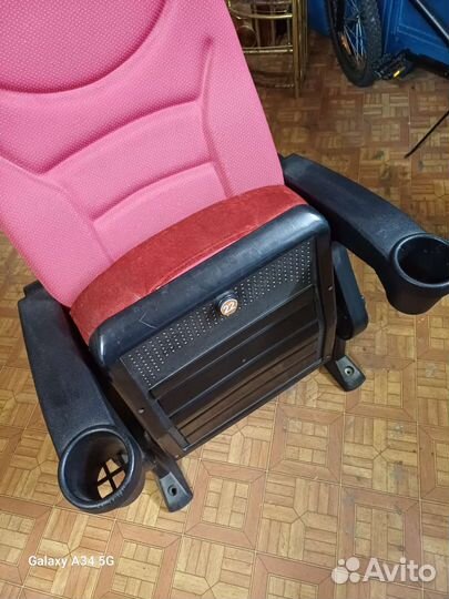 Кресло из кинотеатра