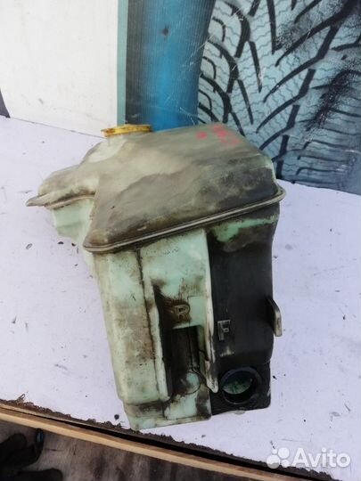 Бачок омывателя Mazda 6 (GG), 2002 - 2007