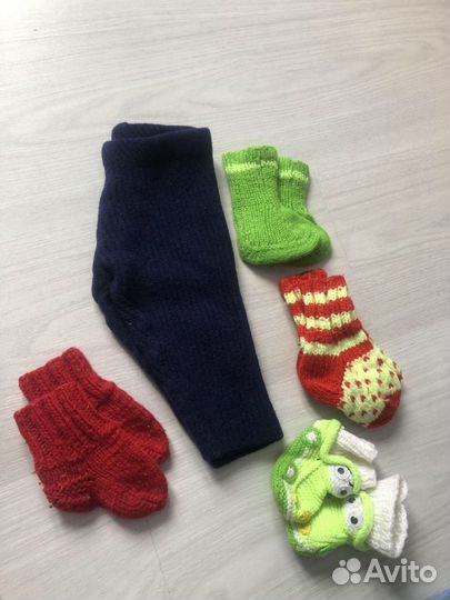 Детские вещи и коврик пазл