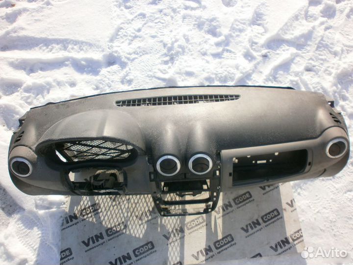 Панель приборов, торпедо LADA Largus