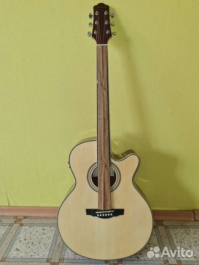 Акустическая гитара