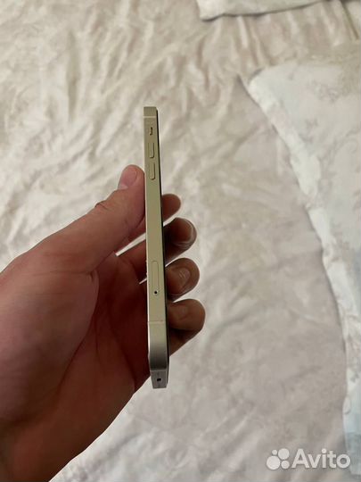 iPhone 12, 64 ГБ