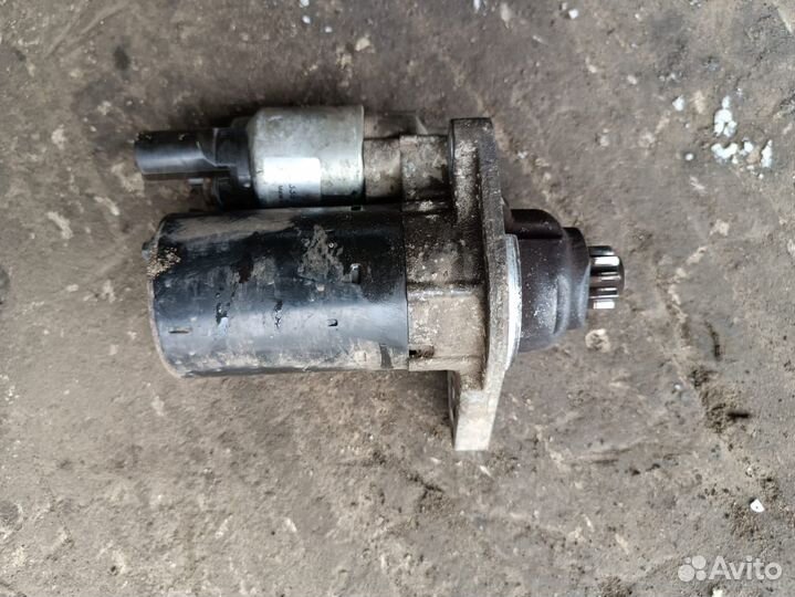 Стартер Volkswagen Jetta 5 2.0