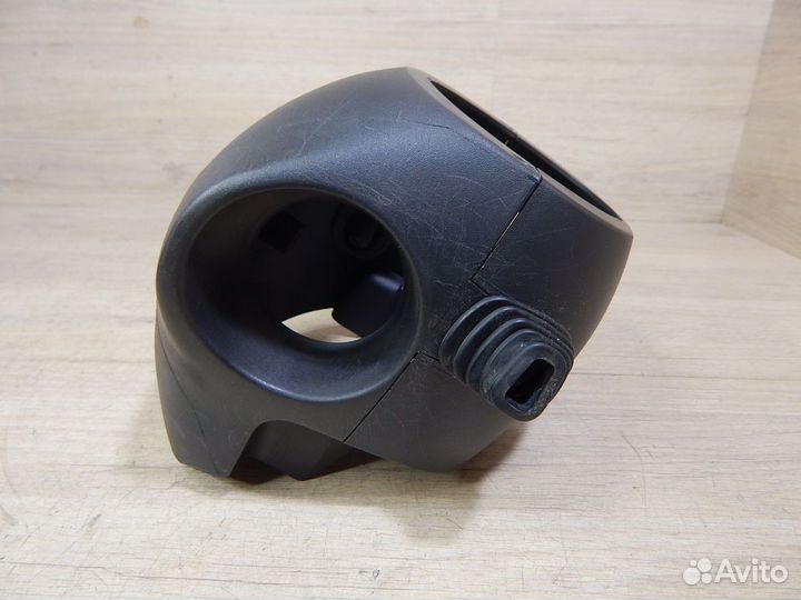 Кожух рулевой колонки Opel Omega B