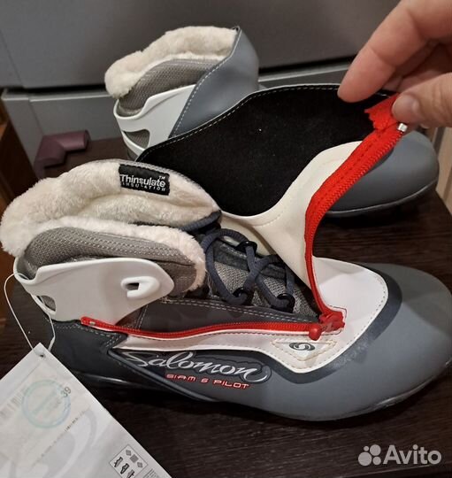Лыжные ботинки размер 38-39 новые