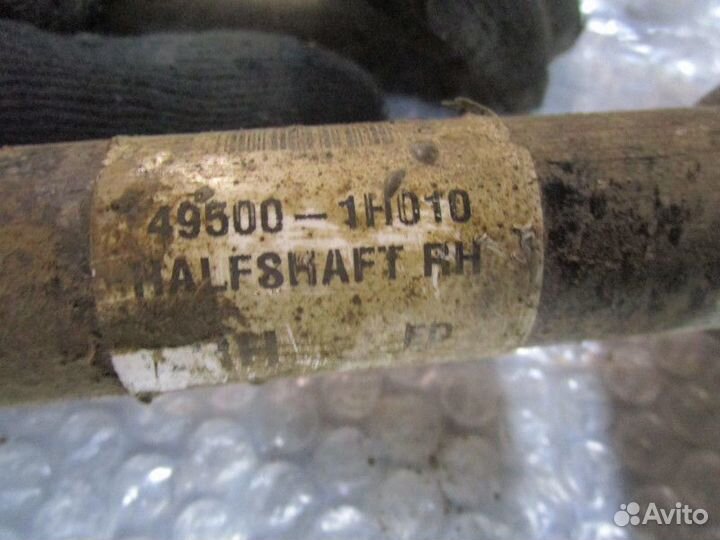 Полуось передняя правая Kia Ceed 2007-2012 (1.4-1