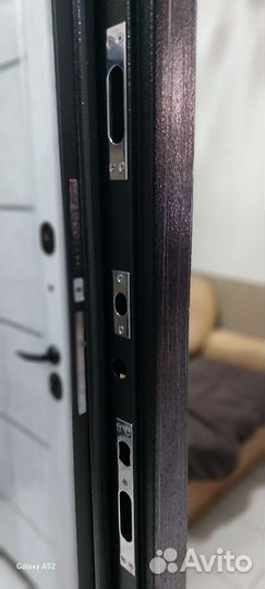 Дверь входная металлическая