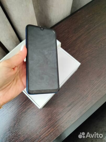 Xiaomi Mi Play, 4/64 ГБ