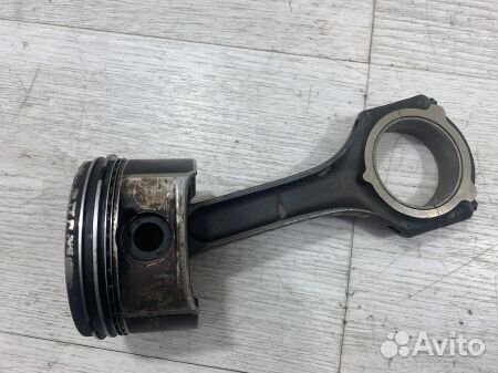 Поршень с шатуном Mercedes W203 C