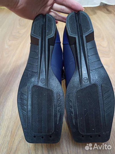 Лыжные ботинки