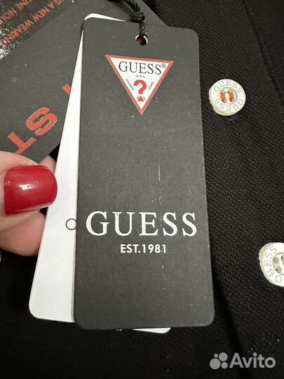 Мужское поло Guess