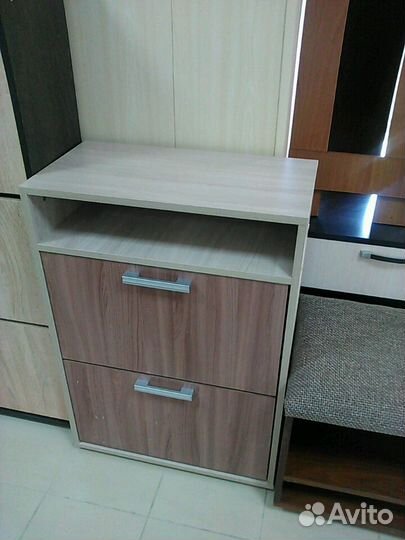 Обувница Дели