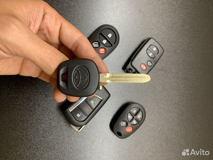 Ключ зажигания Тойота