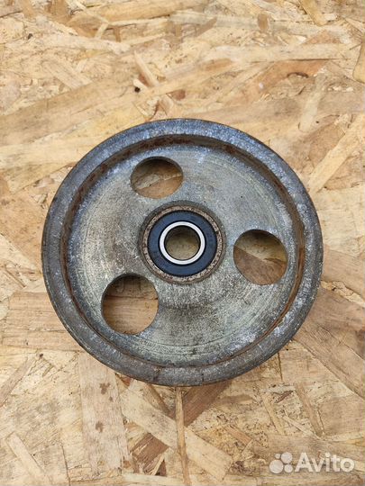 Шкив приводного ремня peugeot 407