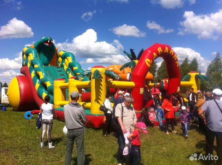 Батут надувной на праздник. Аренда аттракционов на