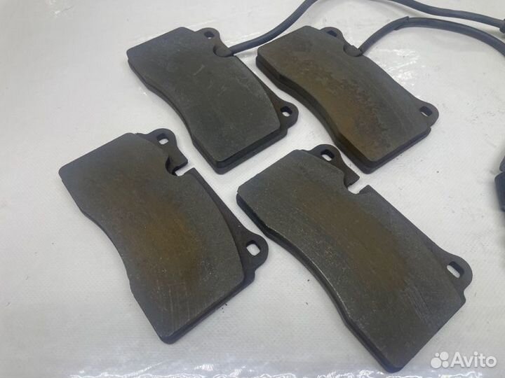 Тормозные колодки переднее Volkswagen Touareg FL
