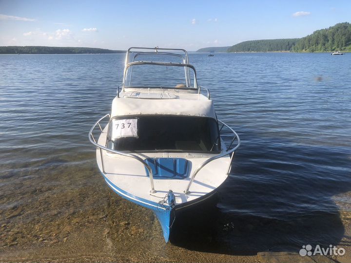 Катер Амур-2