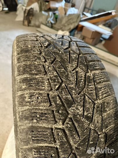 Nokian Tyres Hakkapeliitta 7 245/45 R18 100