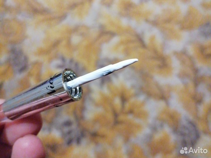 Жидкая подводка для глаз белая