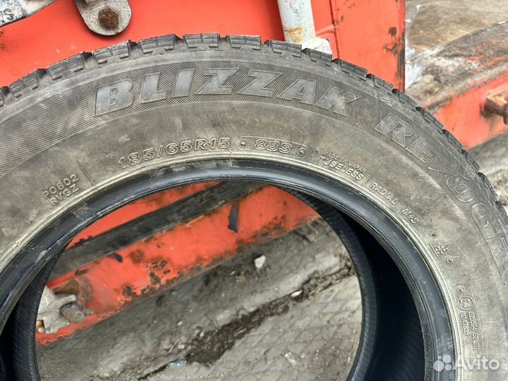 Bridgestone Blizzak Revo GZ 185/65 R15