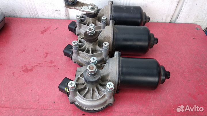 Моторчик стеклоочистителя Hyundai Solaris