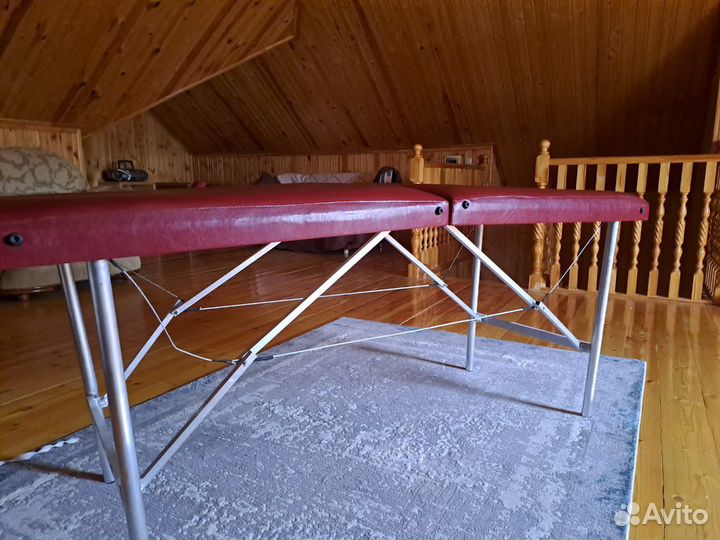 Массажный стол