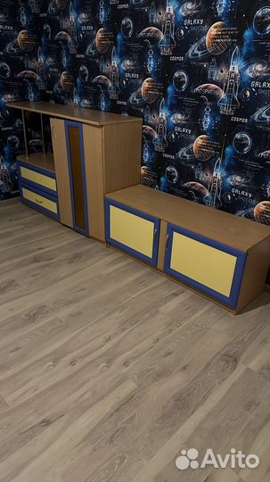 Детская мебель, стол, тумбы