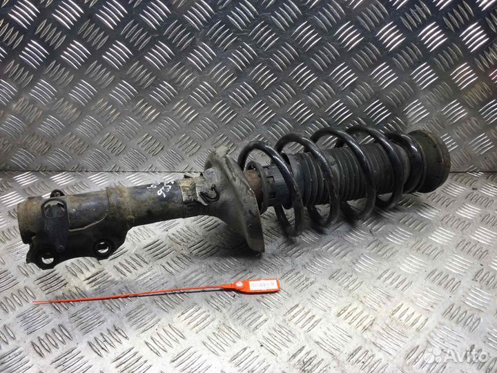 Стойка передняя правая Volkswagen Golf AFT