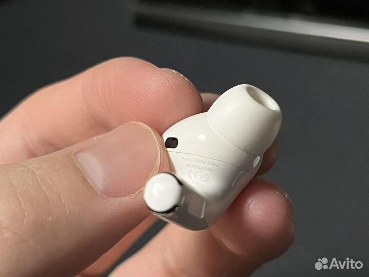 Airpods pro 1 поколения