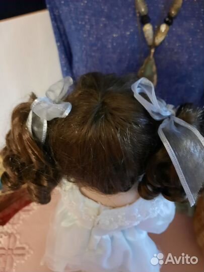 Кукла фарфоровая коллекционная