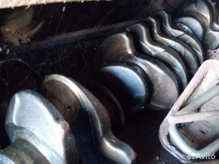 Коленвал под шлифовку,поршни с шатунами от volvo f