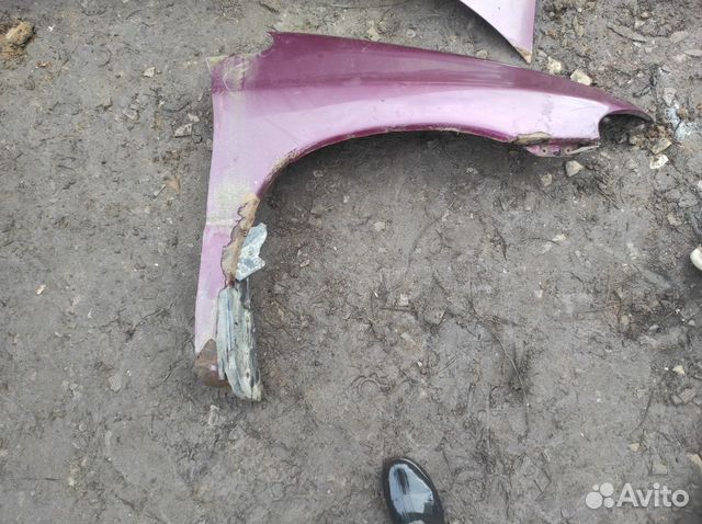 Крыло переднее Крайслер Вояджер 3, Додж Караван 3