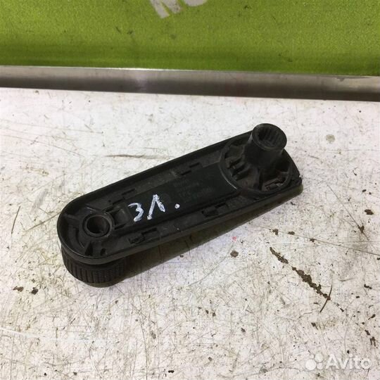 Ручка стеклоподъемника Фольксваген Пассат Б3