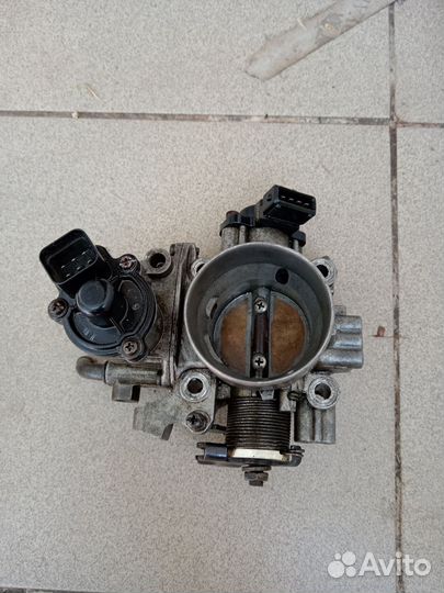 Дроссельная заслонка