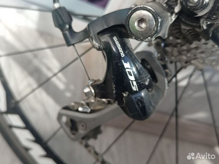 Шоссейный велосипед pinarello
