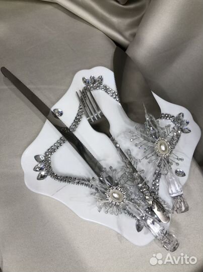 Свадебные принадлежности для торта