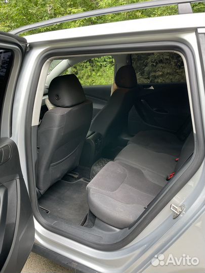 Volkswagen Passat, 2009