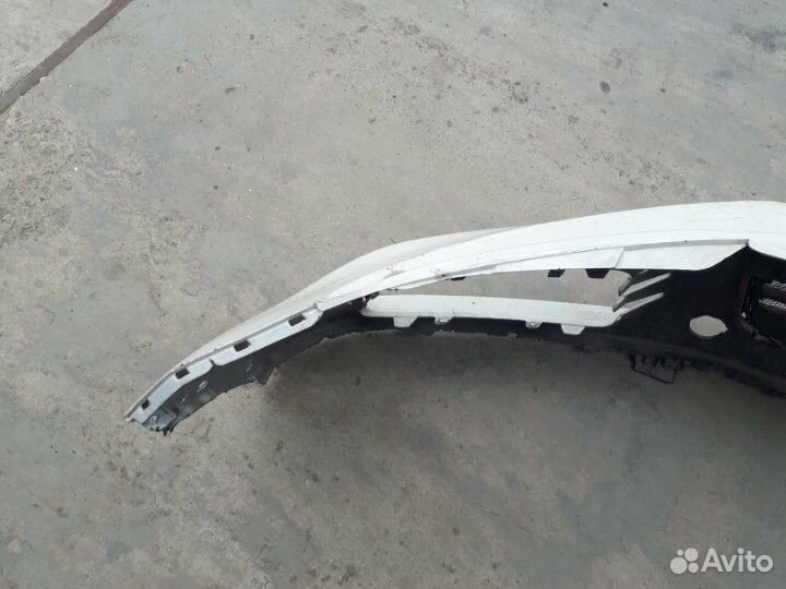 Бампер передний 10-14г Volkswagen Touareg NF