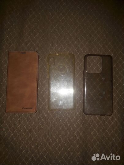 Чехлы на телефон