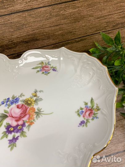 Поднос треугольный н/н 