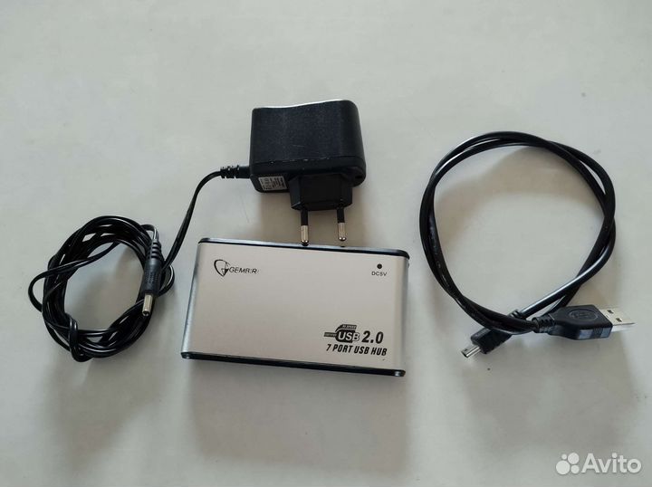 USB-разветвитель с 7 партами