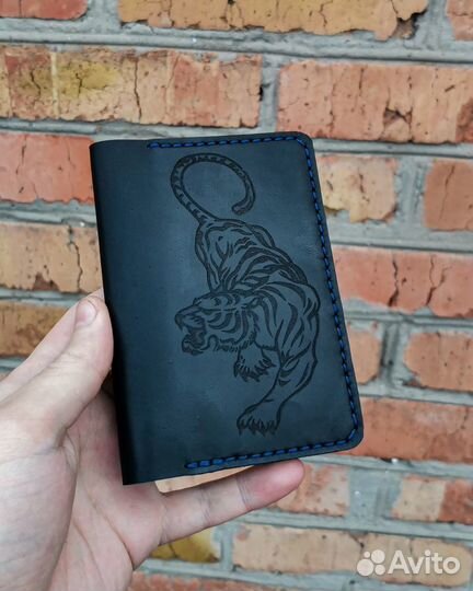 Обложка на паспорт из натуральной кожи. Ручной шов