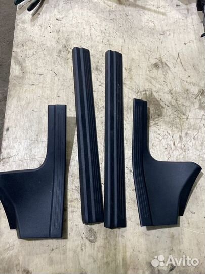 Накладка на порог салона Mercedes-Benz E-Class