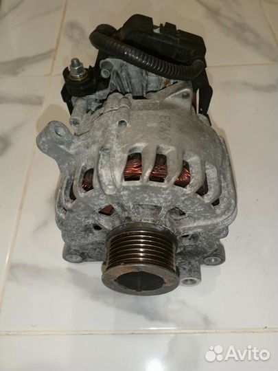 Генератор Nissan Serena hc26