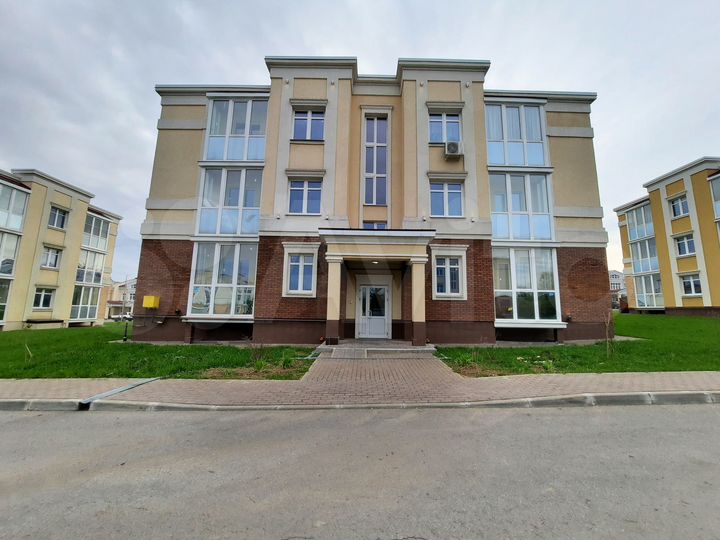 2-к. квартира, 65,2 м², 3/3 эт.