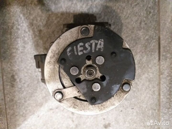 Компрессор кондиционера Ford Fiesta